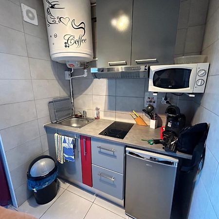 Charmant Studio 20 M De La Plage 卡内 外观 照片