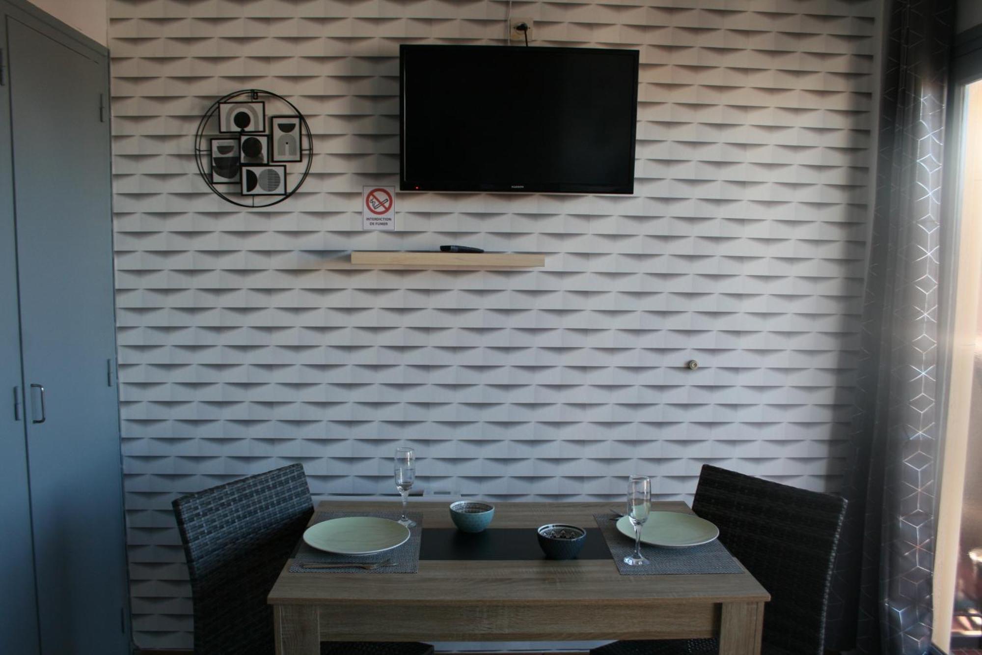 Charmant Studio 20 M De La Plage 卡内 外观 照片
