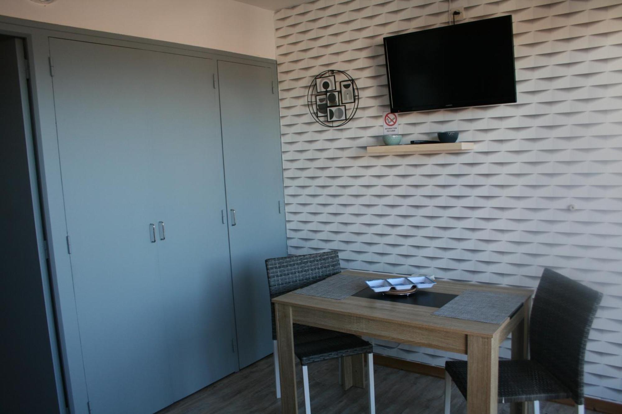 Charmant Studio 20 M De La Plage 卡内 外观 照片
